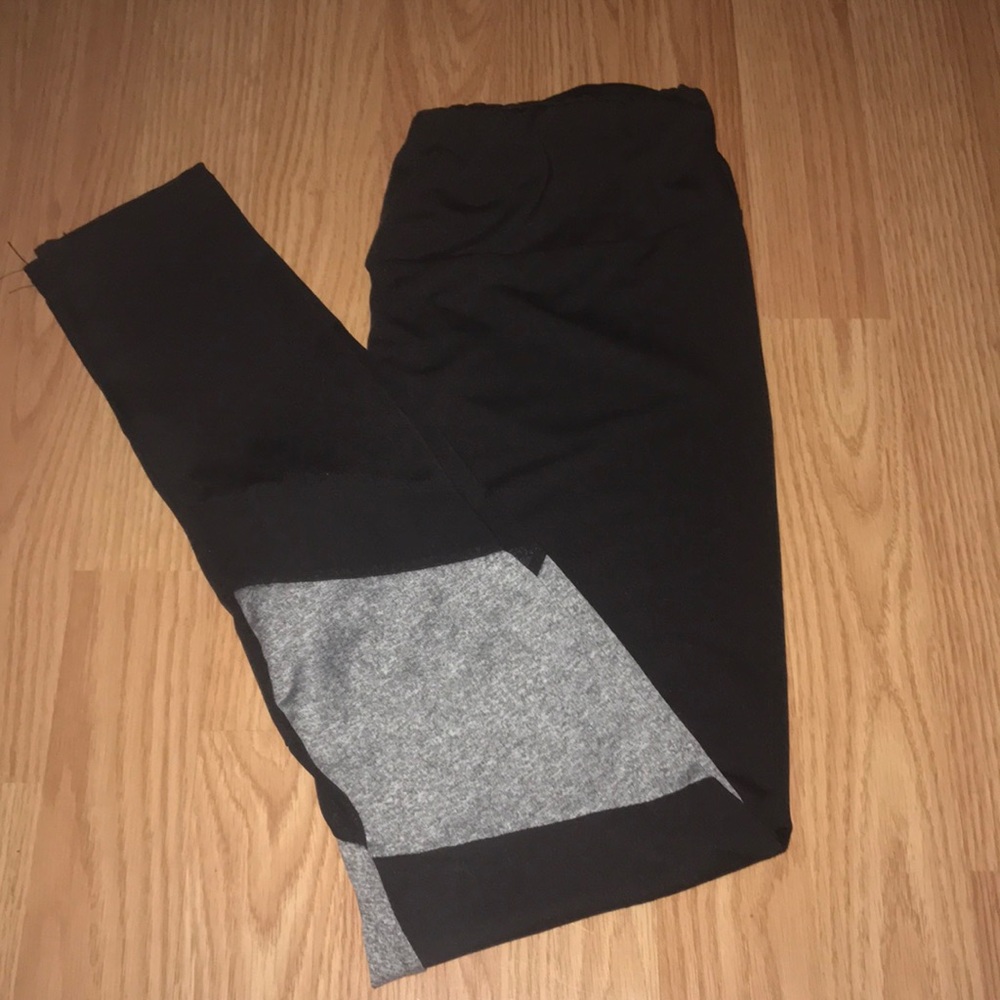 Workout pants - Picture 2 of 3